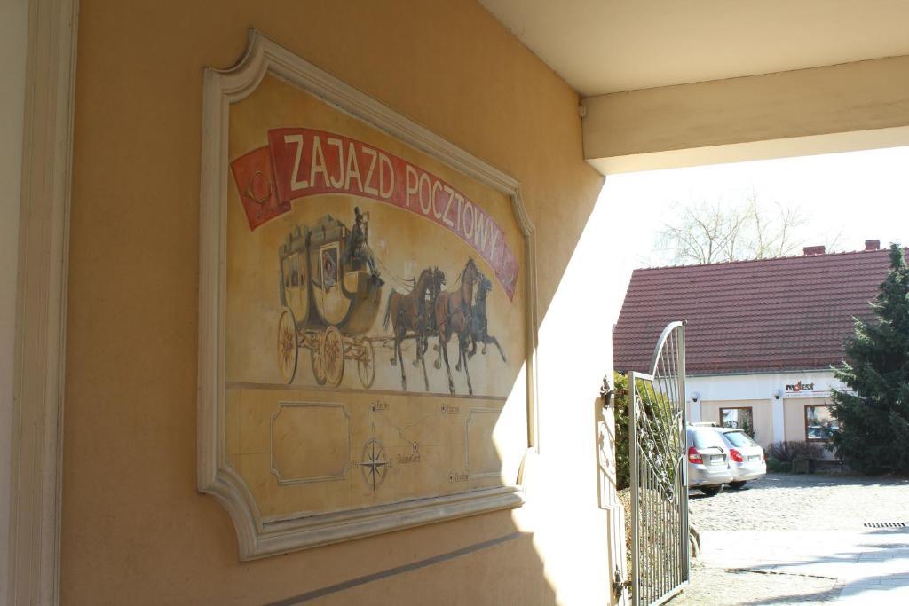 Hotel Zajazd Kultury, Dawniej Pocztowy Grünberg Exterior foto